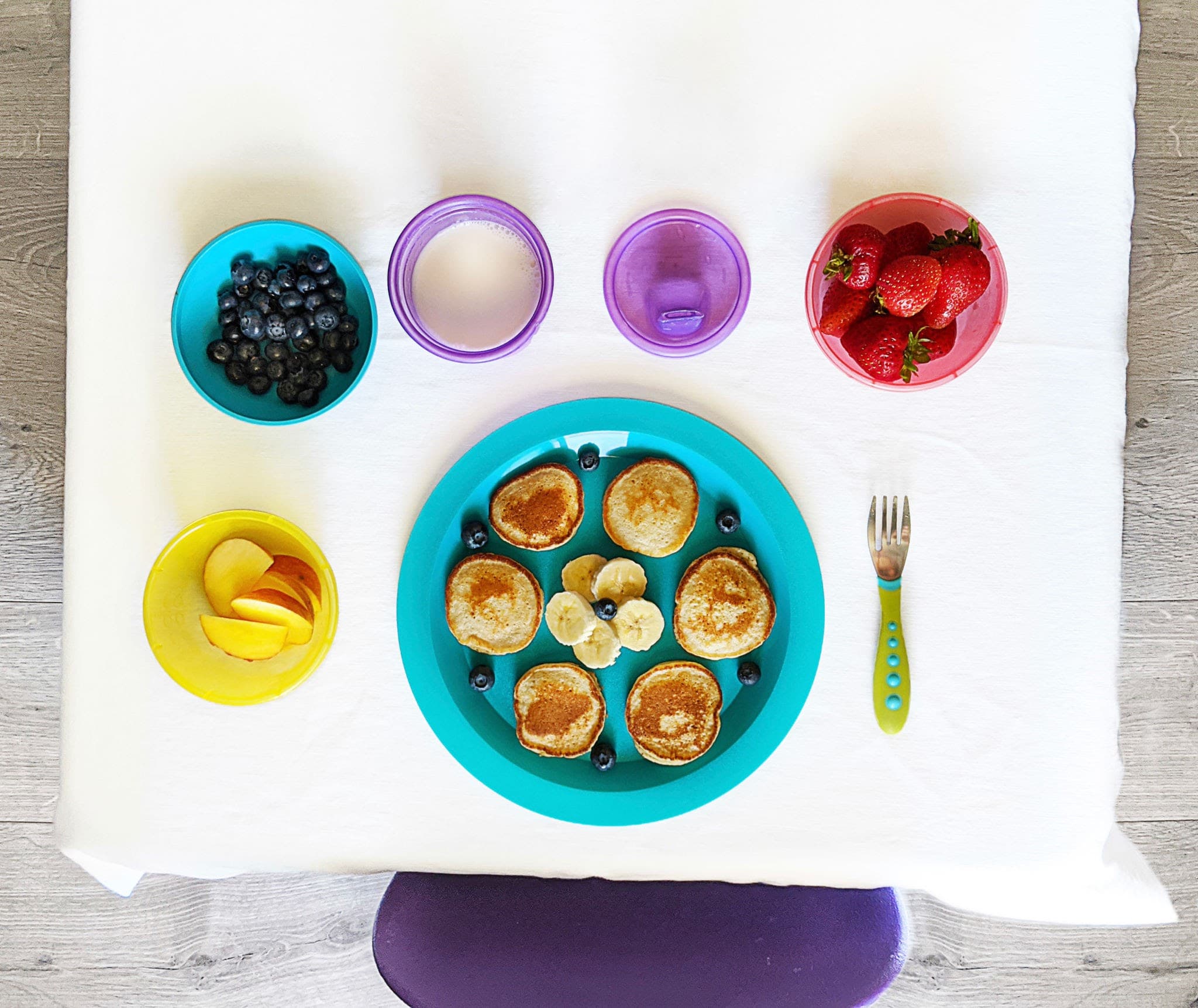 Un petit-déjeuner varié et coloré